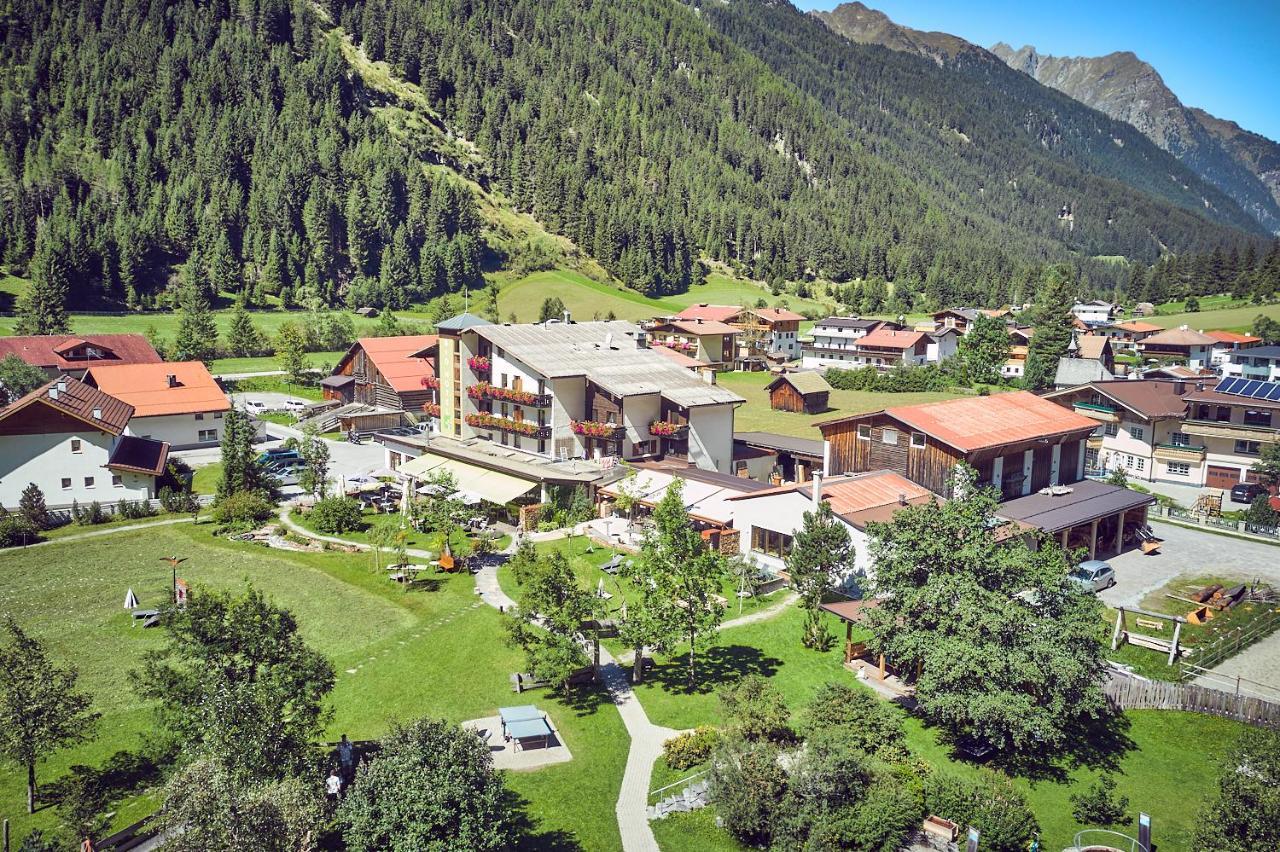 Bio Hotel Stillebach Sankt Leonhard im Pitztal Eksteriør bilde